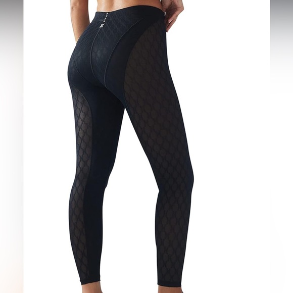 Savage x fenty - Peak Performance - Picture 1 of 6